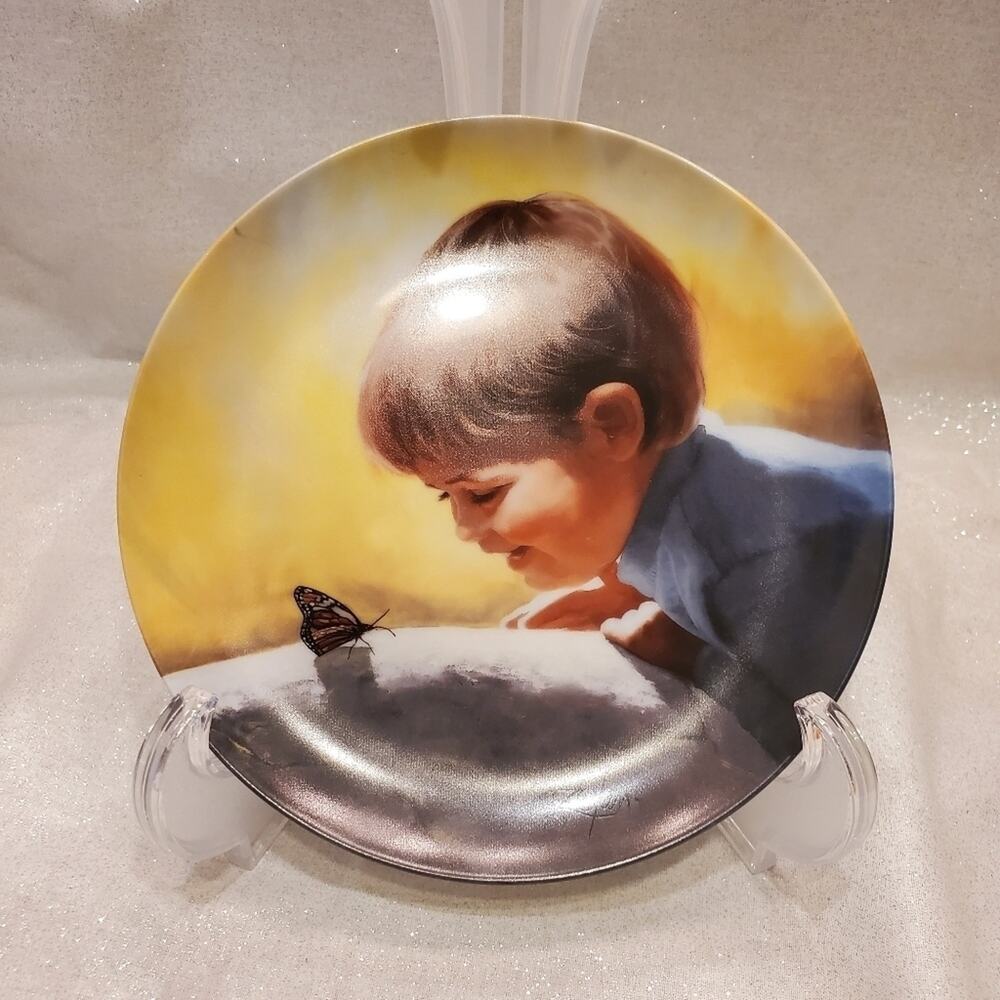 PEMBERTON & Oakes Donald Zolan "SUNNY SURPRISE" 7.5" Collectible Plate